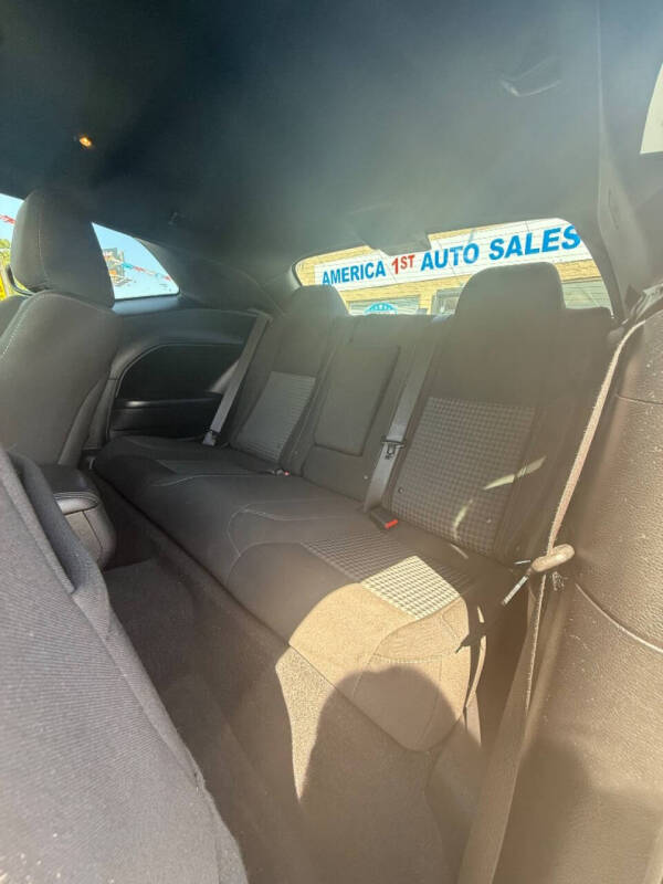 2021 Dodge Challenger SXT