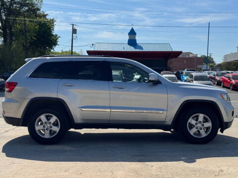 2011 Jeep Grand Cherokee Laredo