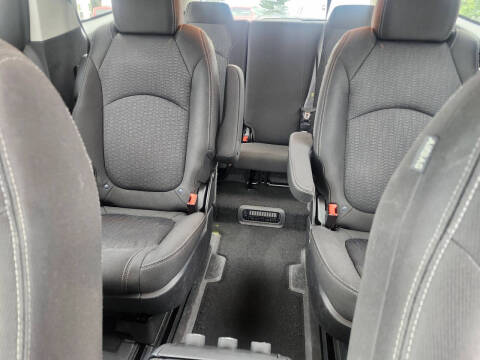 2017 Chevrolet Traverse LT