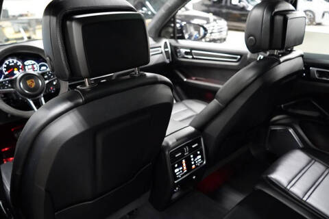 2023 Porsche Cayenne GTS