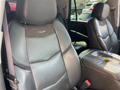 2015 Cadillac Escalade Luxury