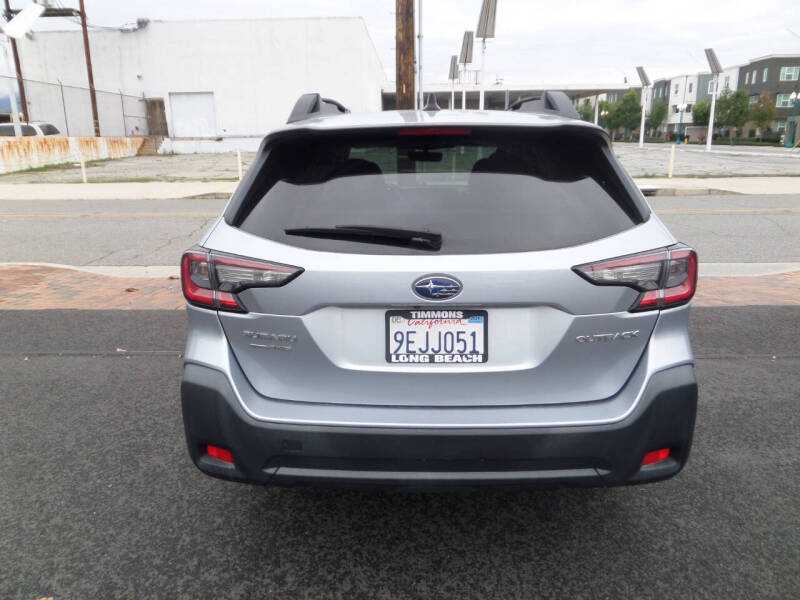 2023 Subaru Outback Premium