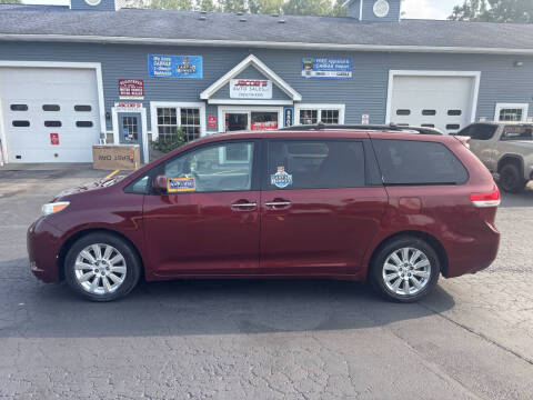 2014 Toyota Sienna XLE 7-Passenger