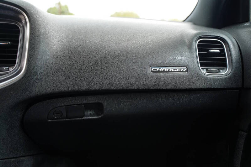 2016 Dodge Charger SXT