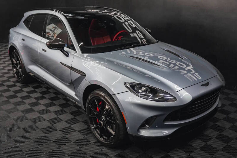 2021 Aston Martin DBX
