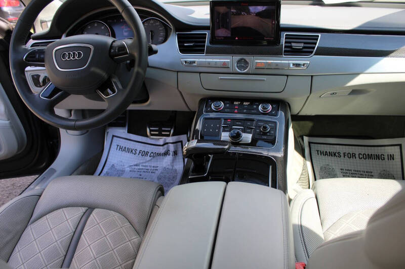 2013 Audi S8 4.0T quattro