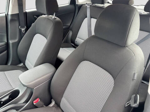 2023 Hyundai Kona SE