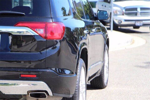 2017 GMC Acadia Denali