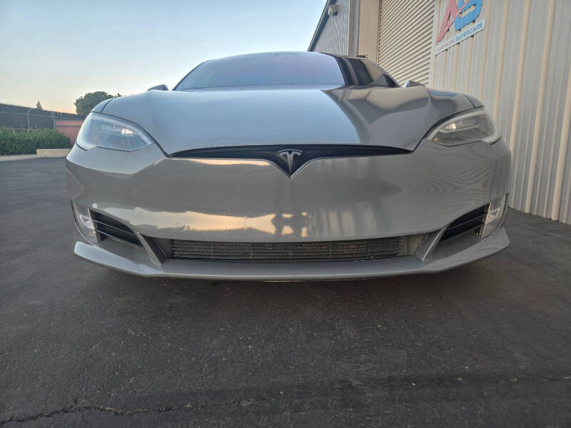 2016 Tesla Model S 75D
