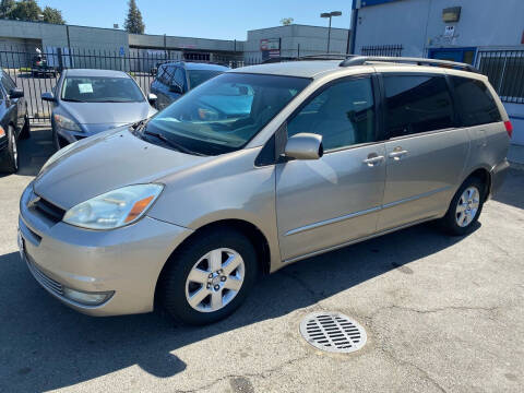 2005 Toyota Sienna for sale at Lifetime Motors AUTO in Sacramento CA