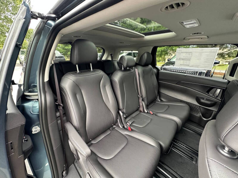 2026 Kia Carnival SX