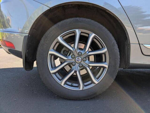 2017 Volvo XC60 T6 Dynamic