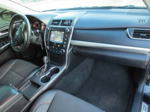 2016 Toyota Camry SE