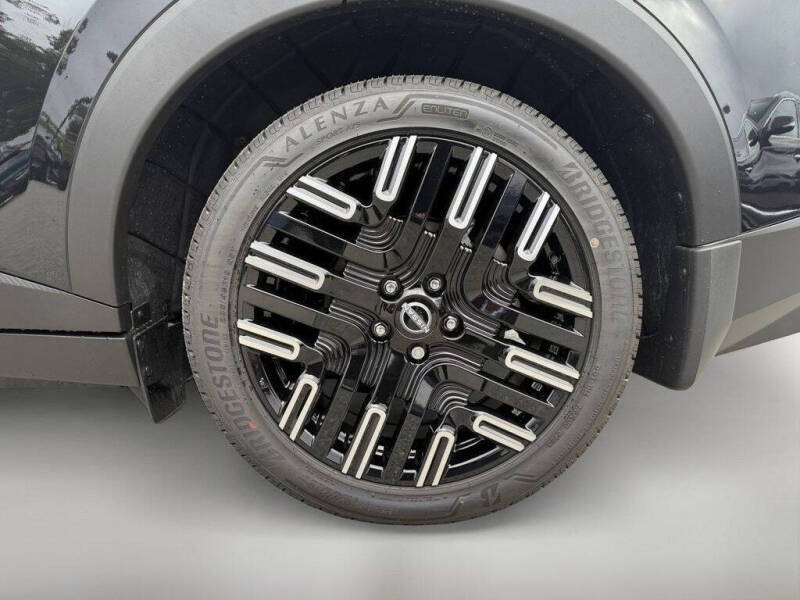 2026 Nissan LEAF Platinum+