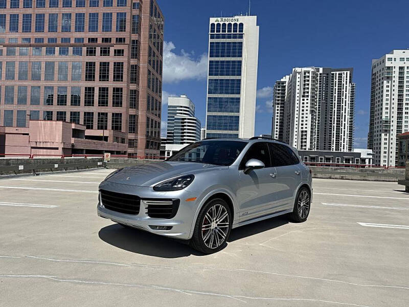 2016 Porsche Cayenne GTS