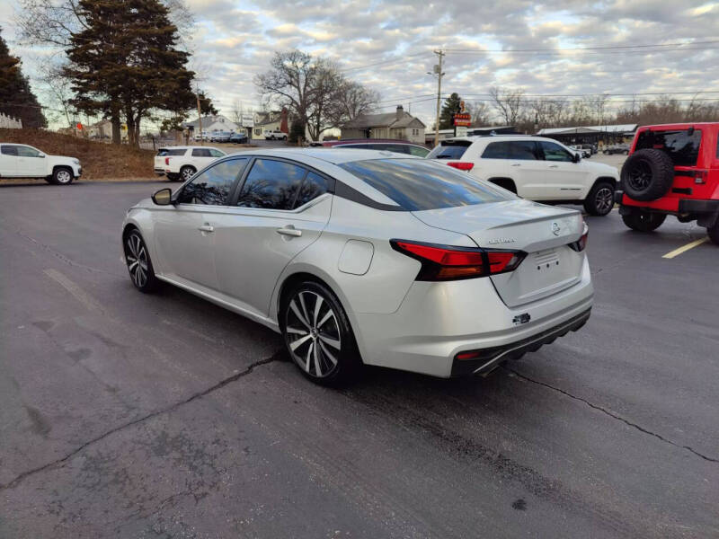 2021 Nissan Altima 2.5 SR