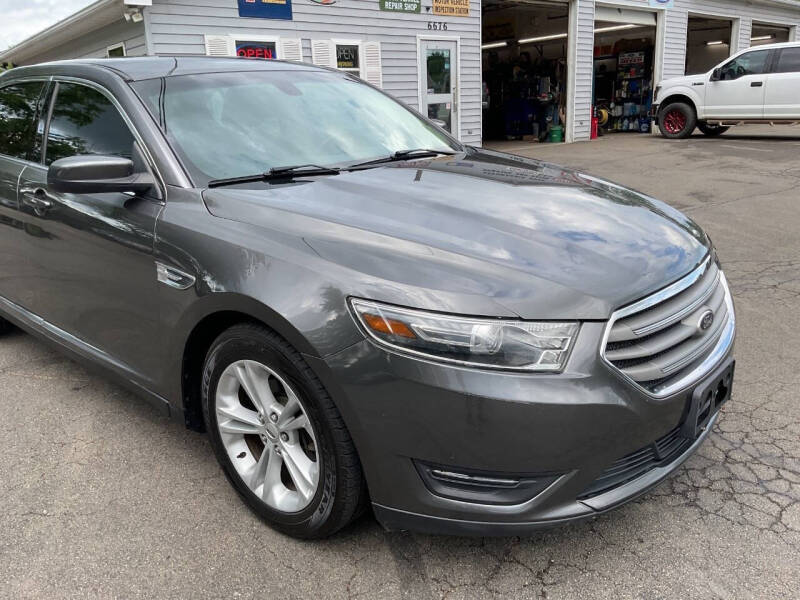 2015 Ford Taurus SEL