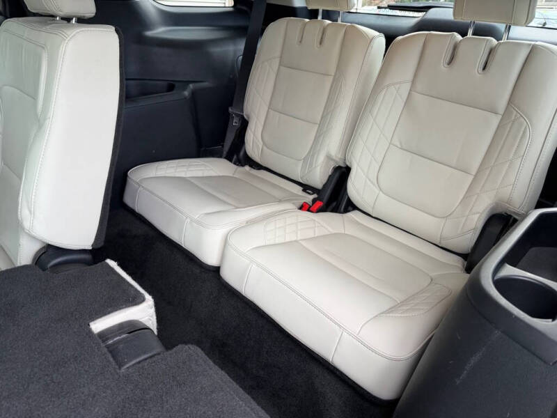 2017 Ford Explorer Platinum