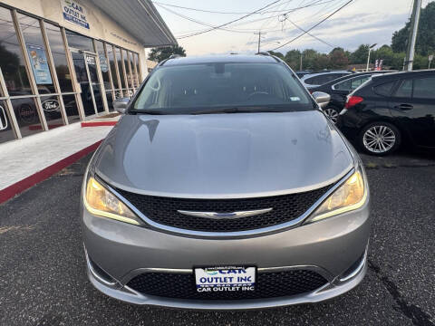 2020 Chrysler Pacifica Touring L