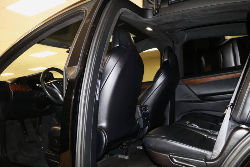 2020 Tesla Model X Long Range