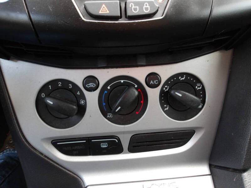 2013 Ford Focus SE