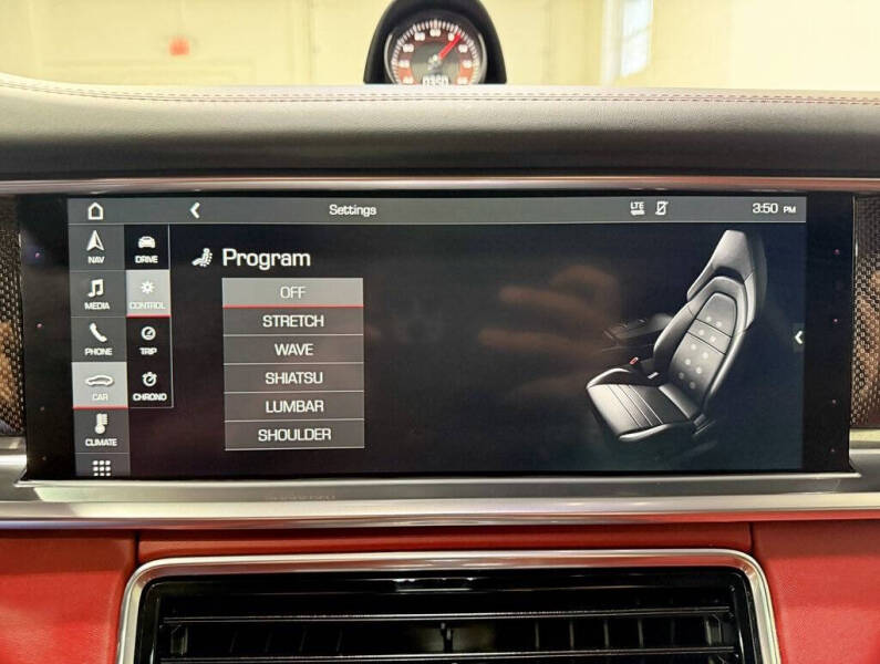 2018 Porsche Panamera 4