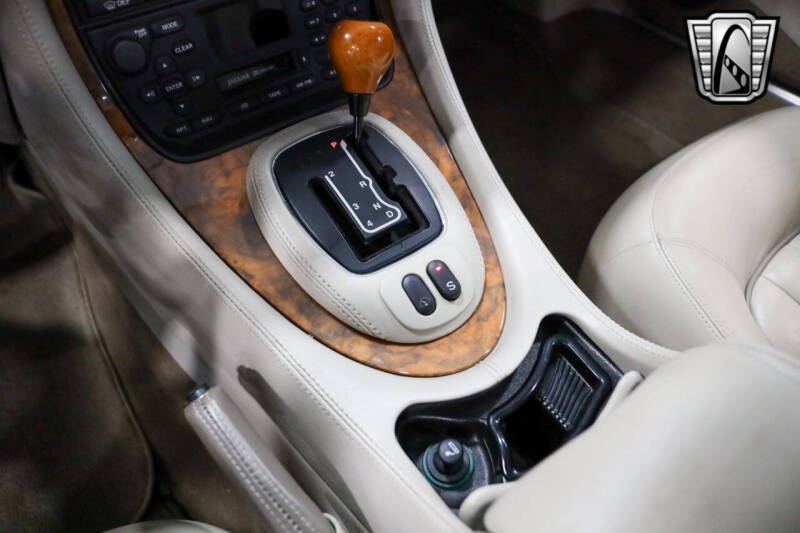 2001 Jaguar XJ-Series XJ8L