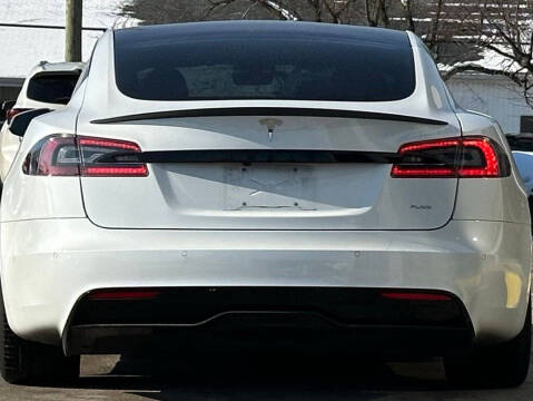 2021 Tesla Model S Plaid