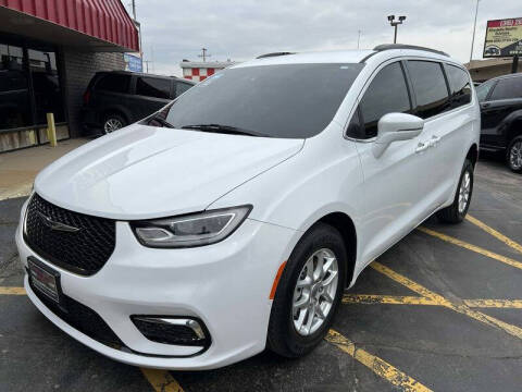 2022 Chrysler Pacifica Touring L