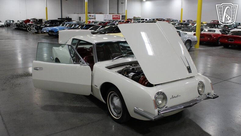 1964 Studebaker Avanti
