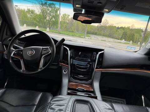 2015 Cadillac Escalade Luxury