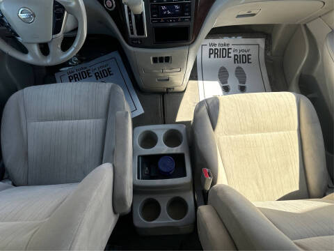 2017 Nissan Quest SV