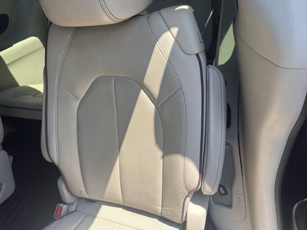 2020 Chrysler Pacifica 47