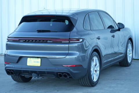 2024 Porsche Cayenne S
