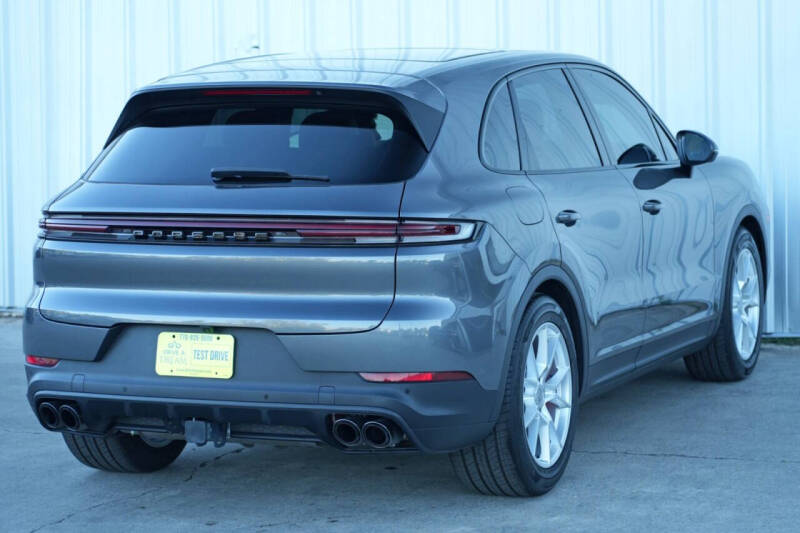 2024 Porsche Cayenne S