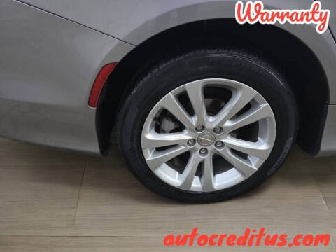 2017 Chrysler 200 LX