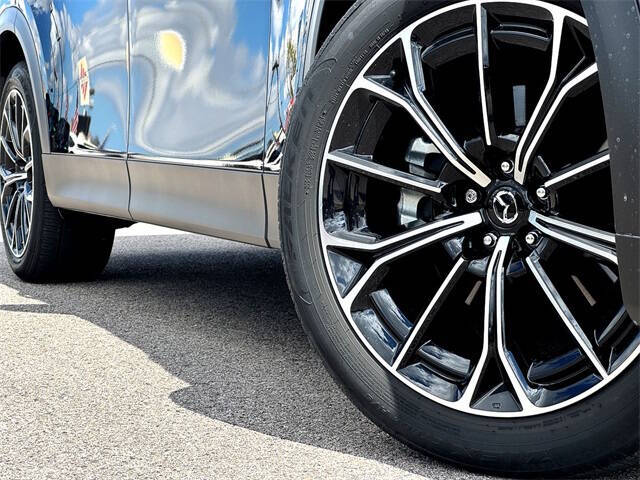 2025 Mazda CX-70 Plug-in Hybrid Premium