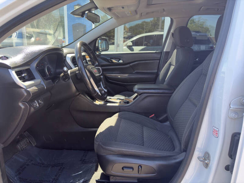 2019 GMC Acadia SLE-2