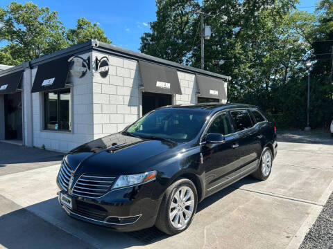 2018 Lincoln MKT Premiere