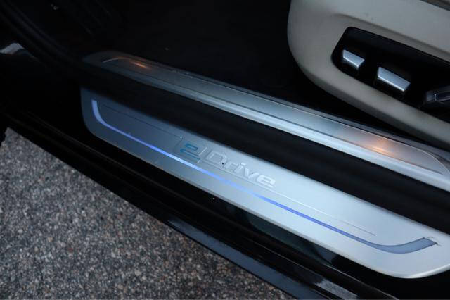 2018 BMW 7 Series 740e xDrive iPerformance