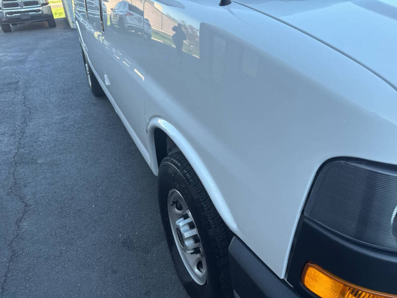 2024 GMC Savana 2500