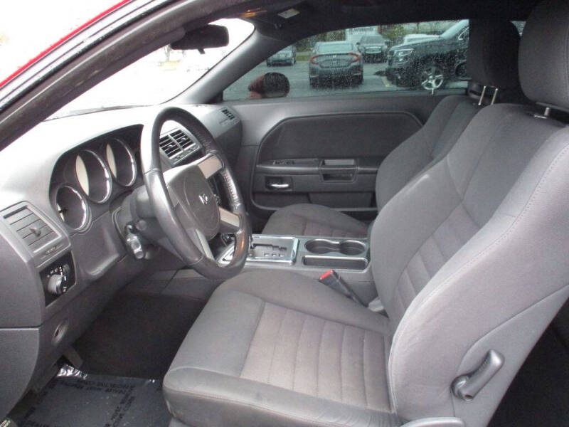 2010 Dodge Challenger SE