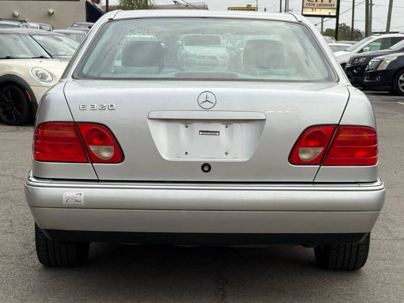 1999 Mercedes-Benz E-Class E 320