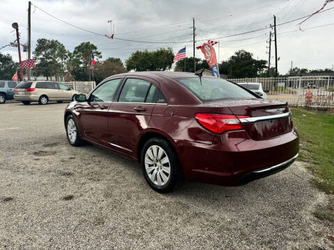 2013 Chrysler 200 LX