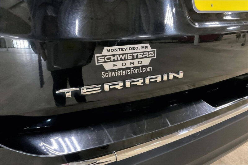 2024 GMC Terrain SLT