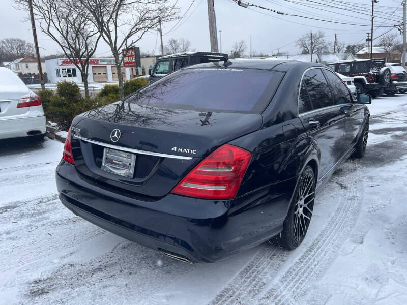 2012 Mercedes-Benz S-Class S550 photo 3