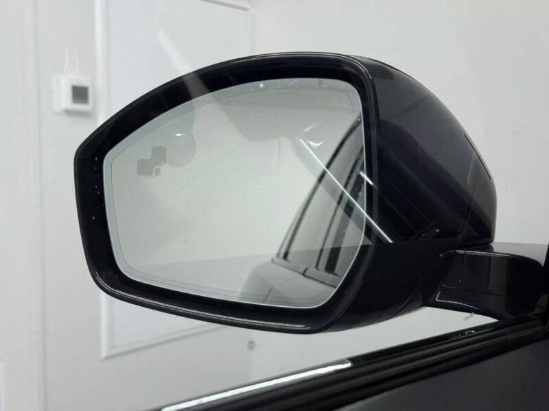 2018 Land Rover Range Rover Velar P380 R-Dynamic SE