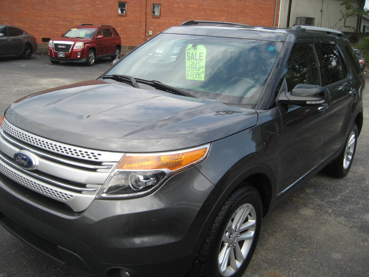Dk. Gray 2015 Ford Explorer XLT AWD XLT 4dr SUV 1