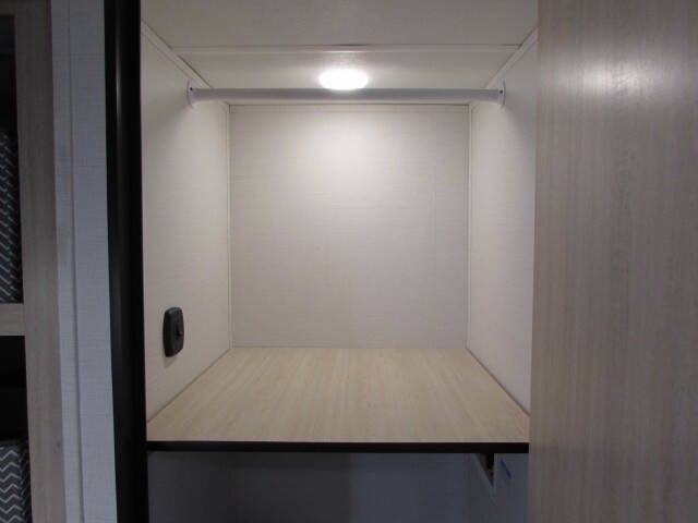 2025 Forest River AVENGER 25