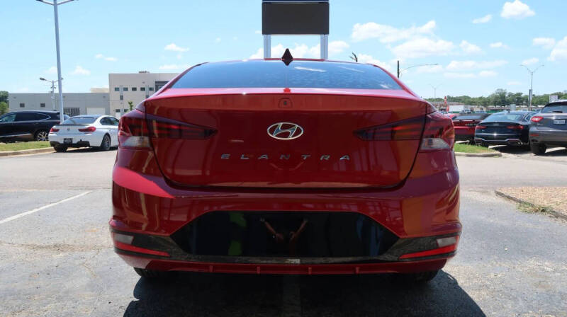 2019 Hyundai Elantra